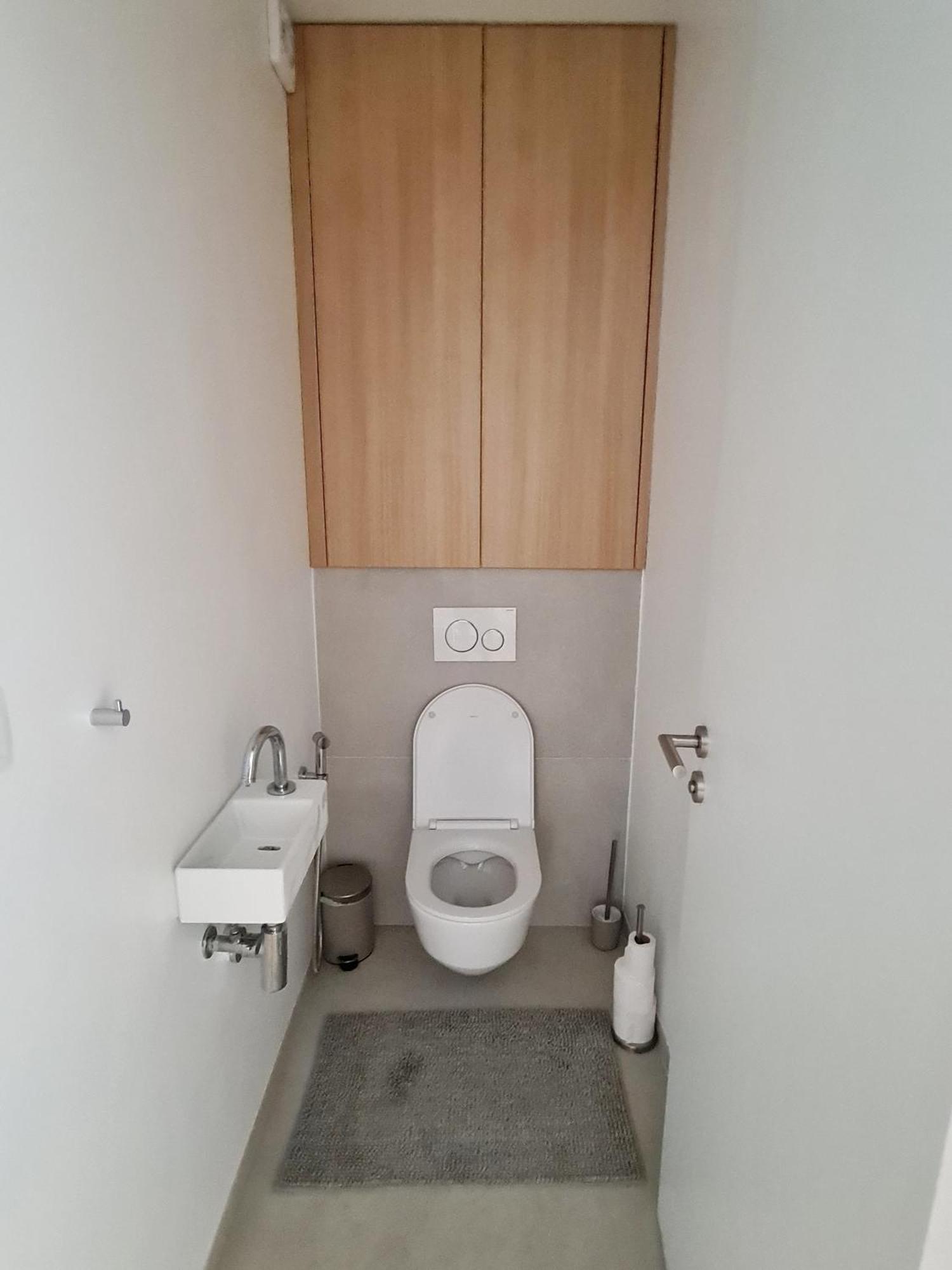 Beautiful New Apt In Old Town Near Train Station - Free Parking ブラチスラヴァ エクステリア 写真