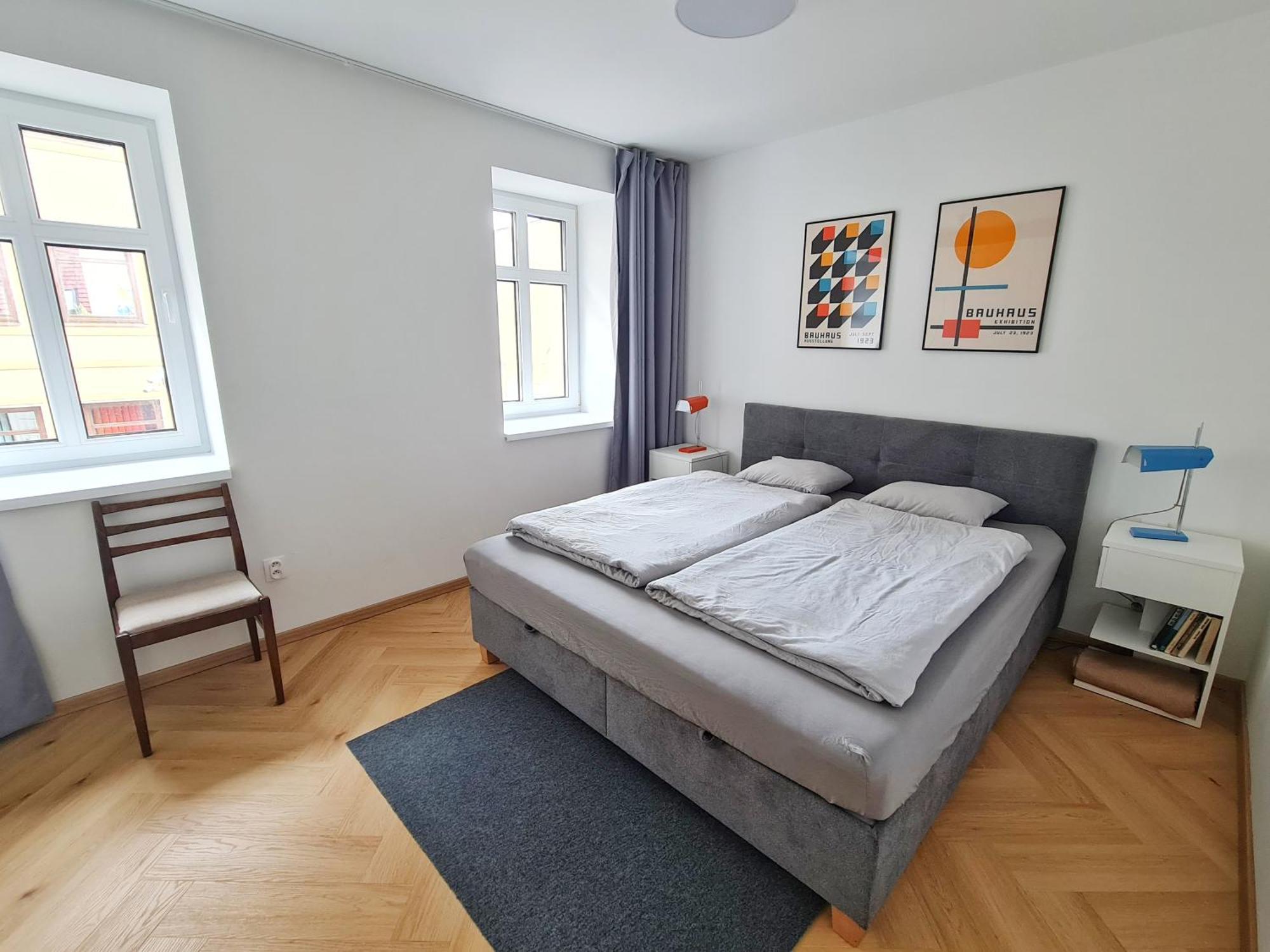 Beautiful New Apt In Old Town Near Train Station - Free Parking ブラチスラヴァ エクステリア 写真